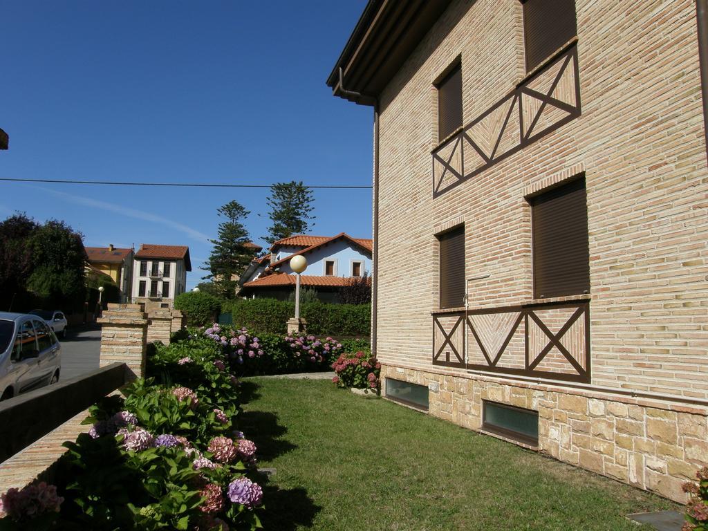 Apartamentos La Marina Ribadesella Εξωτερικό φωτογραφία