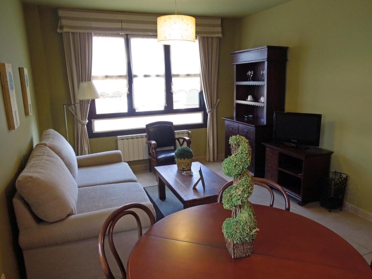 Apartamentos La Marina Ribadesella Εξωτερικό φωτογραφία
