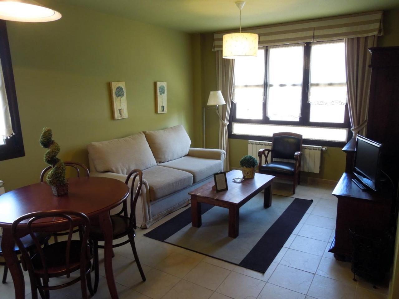 Apartamentos La Marina Ribadesella Εξωτερικό φωτογραφία